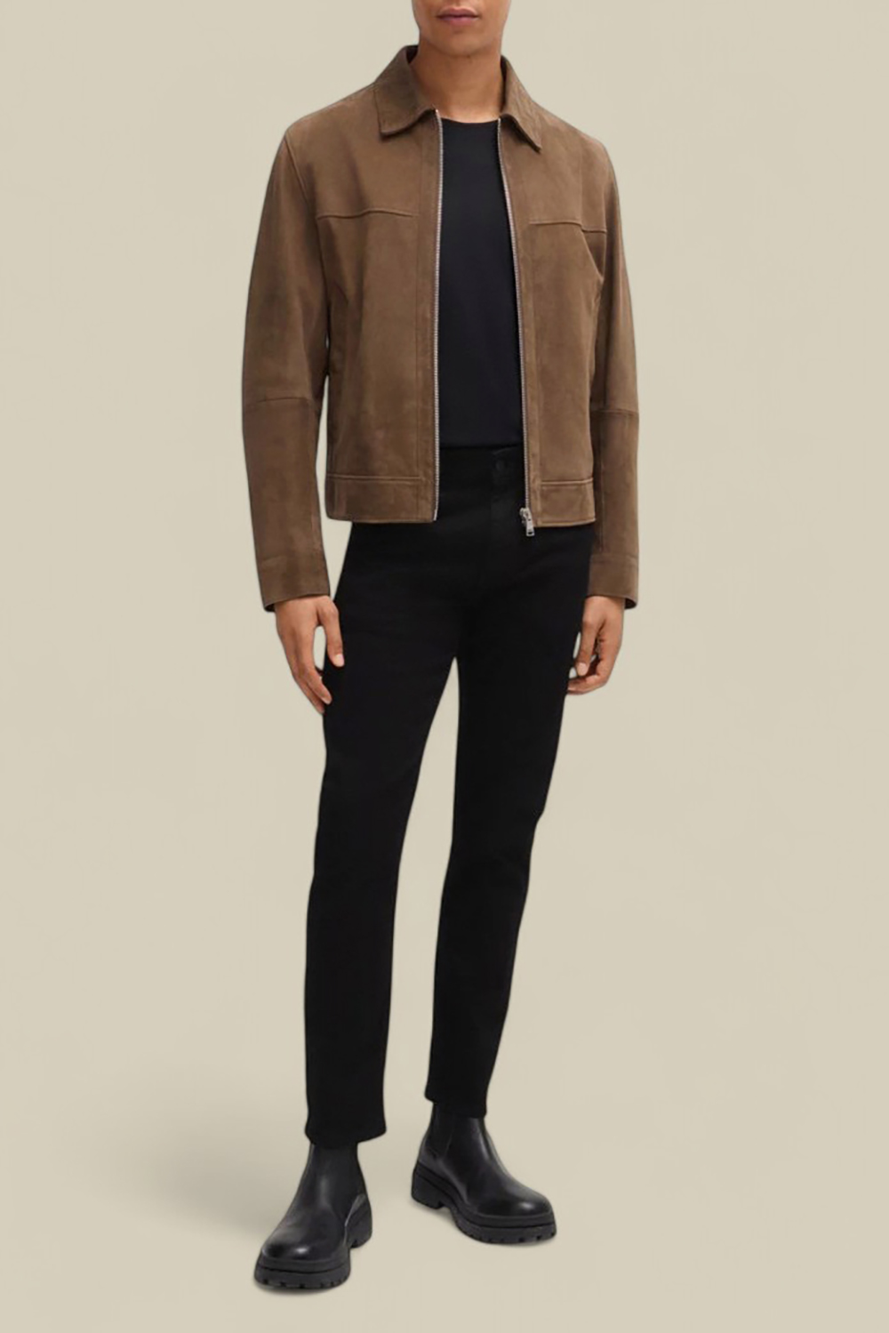 תמונת כל הלוק של מכנסי ג'ינס סלים פיט